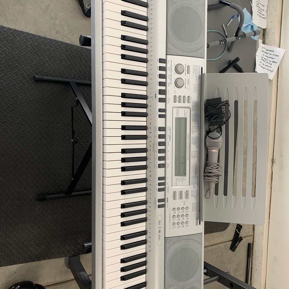 Casio wk-210 - Picture 4 of 4